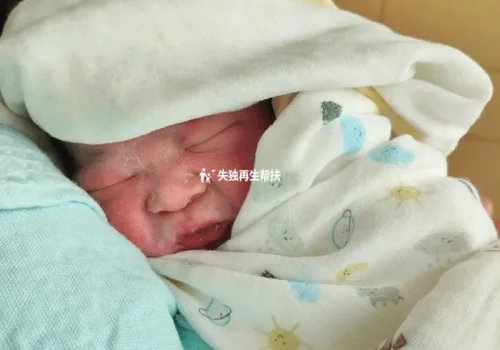 江西萍乡李女士（45岁生健康宝宝）