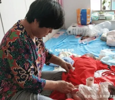 山东烟台张玉梅（58岁生双胞胎）